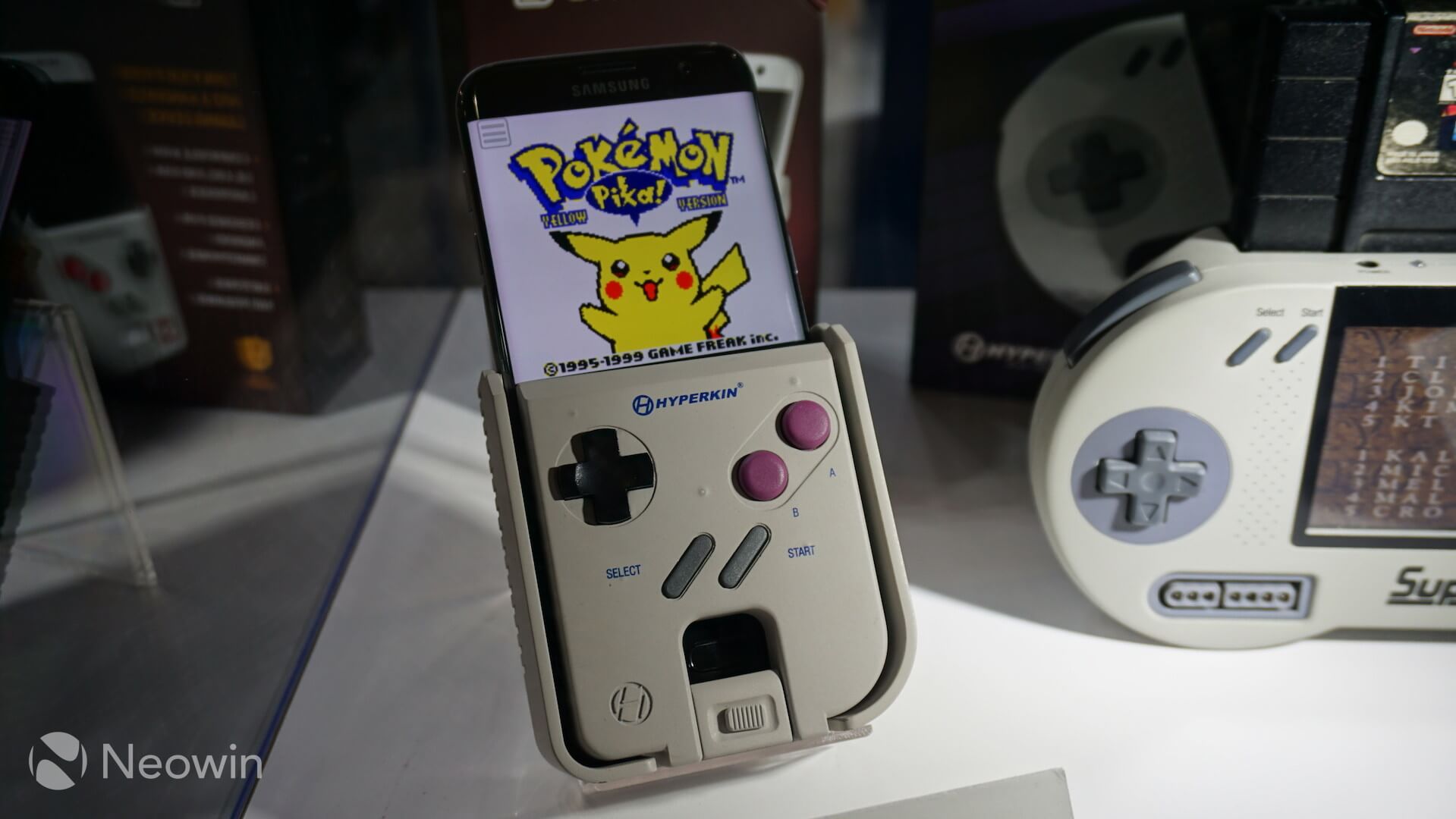 Game boy на андроид. Геймбой андроид. Чехол геймбой. Smart boy Nintendo. Гаджеты для ретро геймеров.